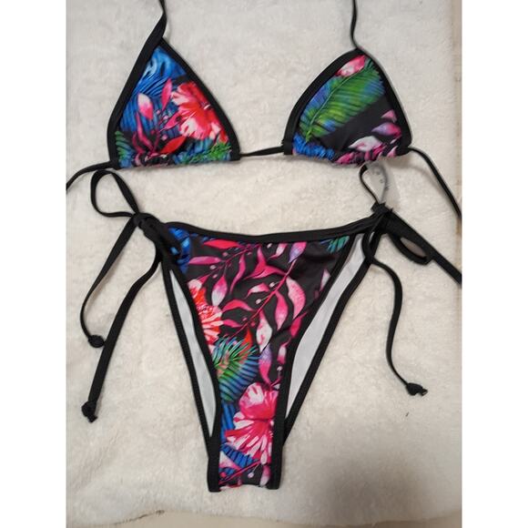 Other - Hawaiian floral bathing suit size medium super soft